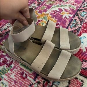 Women's Beige Sandals
